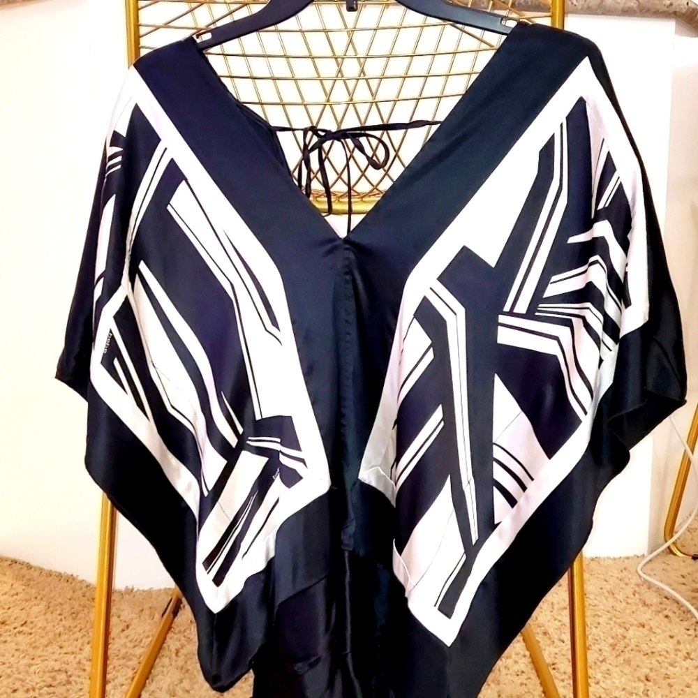 bebe | Silk Tie Back Blouse